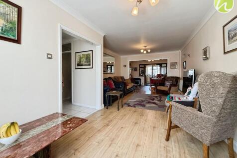 Living Room/ Dining Room