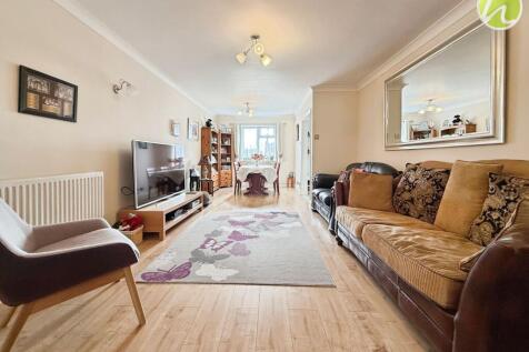 Living Room/ Dining Room