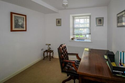 BEDROOM  TWO
