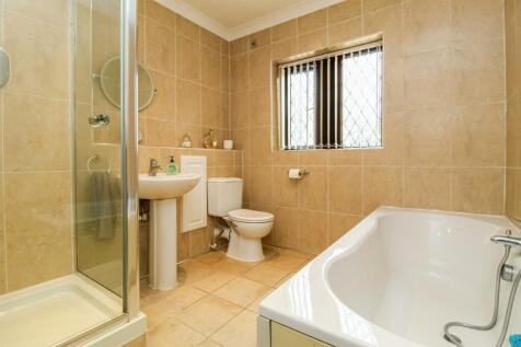 BATHROOM/W.C.