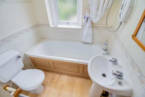 BATHROOM/W.C.