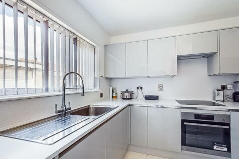 KITCHEN BREAKFAST ROOM