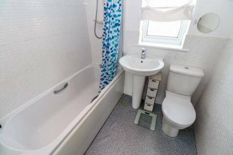 HOUSE BATHROOM/W.C.