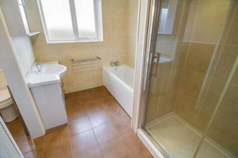 HOUSE BATHROOM