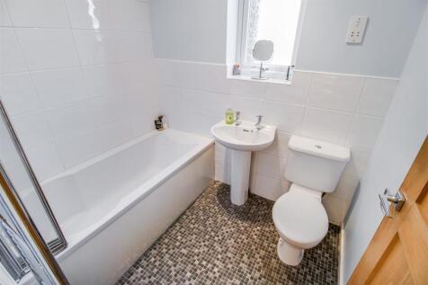 BATHROOM/W.C.