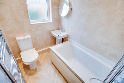 BATHROOM/W.C.