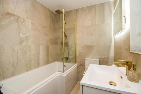 BATHROOM/W.C.