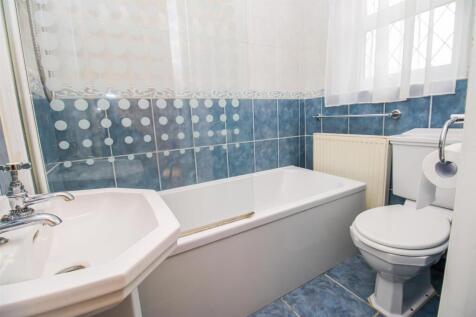 BATHROOM/W.C.