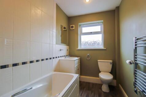 BATHROOM/W.C.