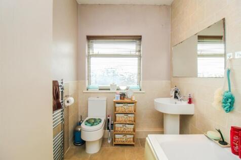 BATHROOM/W.C.