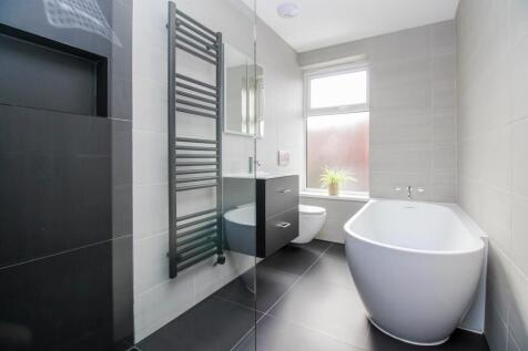 HOUSE BATHROOM