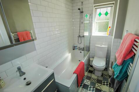 BATHROOM/W.C.