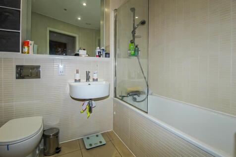 BATHROOM/W.C.