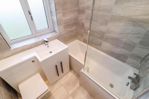 BATHROOM/W.C.