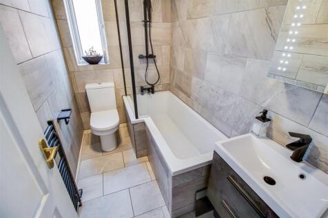 BATHROOM/W.C.