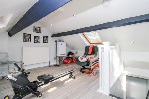 LOFT ROOM