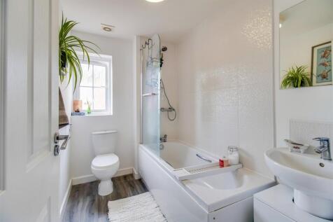 HOUSE BATHROOM