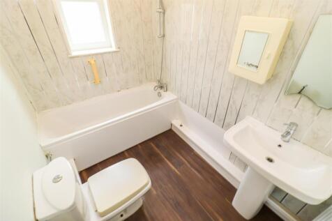 BATHROOM/W.C.