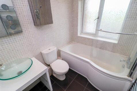BATHROOM/W.C.