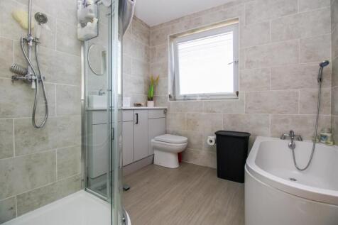 BATHROOM/W.C.