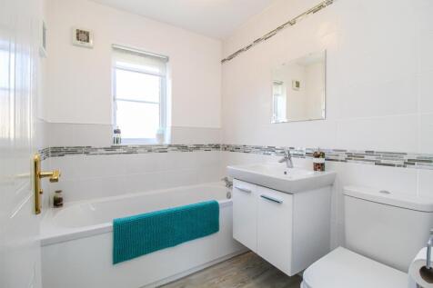 BATHROOM/W.C.