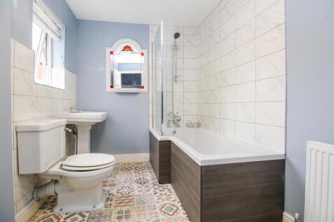 BATHROOM/W.C.
