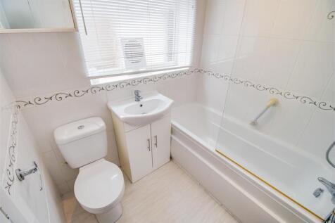 BATHROOM/W.C.