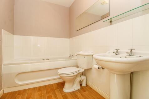 BATHROOM/W.C.
