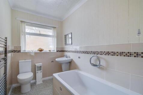 BATHROOM/W.C.