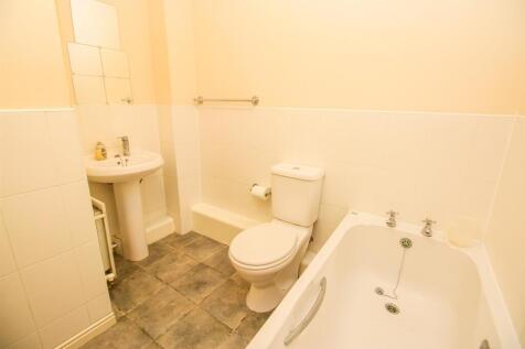BATHROOM/W.C.