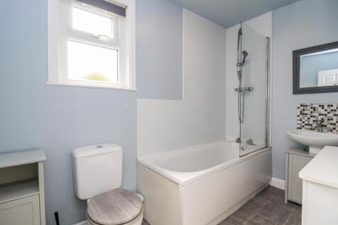 BATHROOM/W.C.
