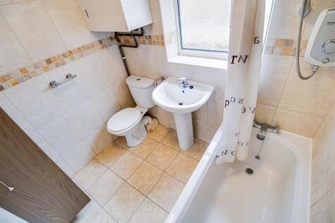 BATHROOM/W.C.