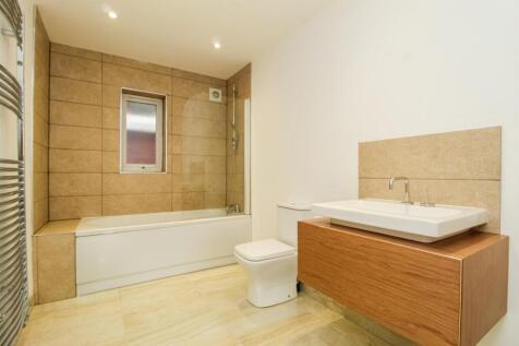 BATHROOM/W.C.