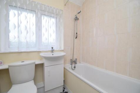 BATHROOM/W.C.