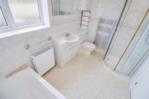 HOUSE BATHROOM/W.C.