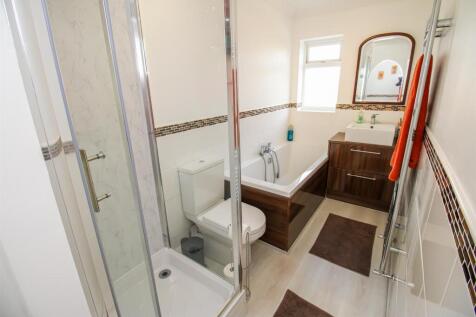 BATHROOM/W.C.