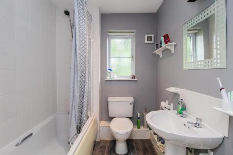 BATHROOM/W.C.