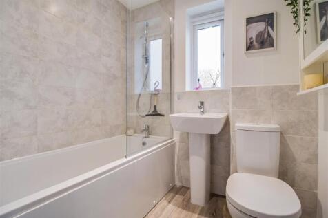 BATHROOM/W.C.