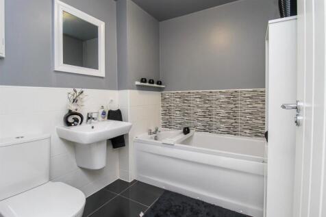 BATHROOM/W.C.