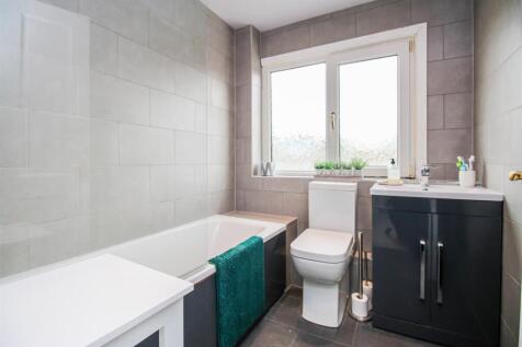 BATHROOM/W.C.