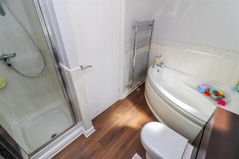 BATHROOM/W.C.