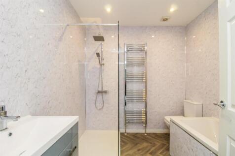 BATHROOM/W.C.