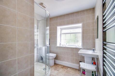 SHOWER ROOM/W.C.