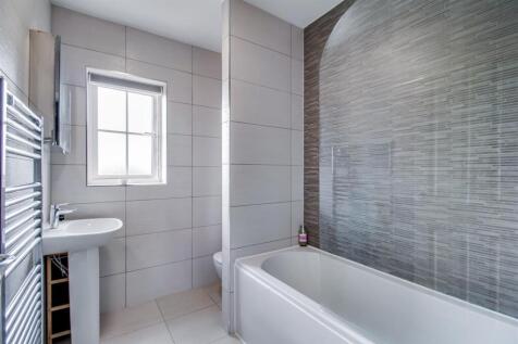 HOUSE BATHROOM