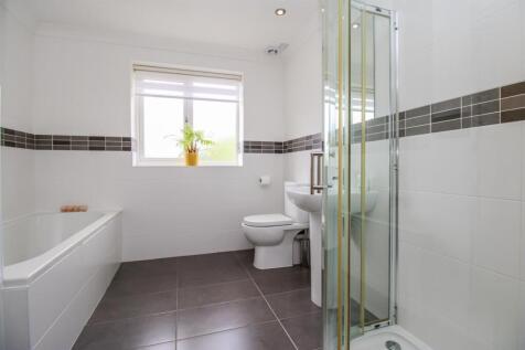 BATHROOM/W.C.