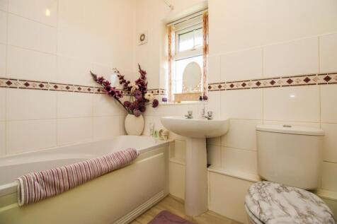BATHROOM/W.C.