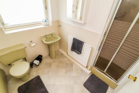 BATHROOM/W.C.