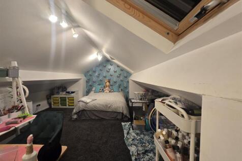 OCCASIONAL LOFT ROOM
