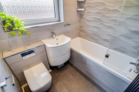 BATHROOM/W.C.