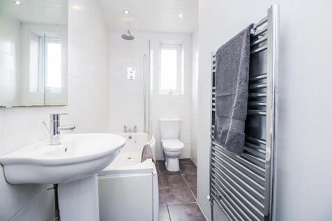 HOUSE BATHROOM